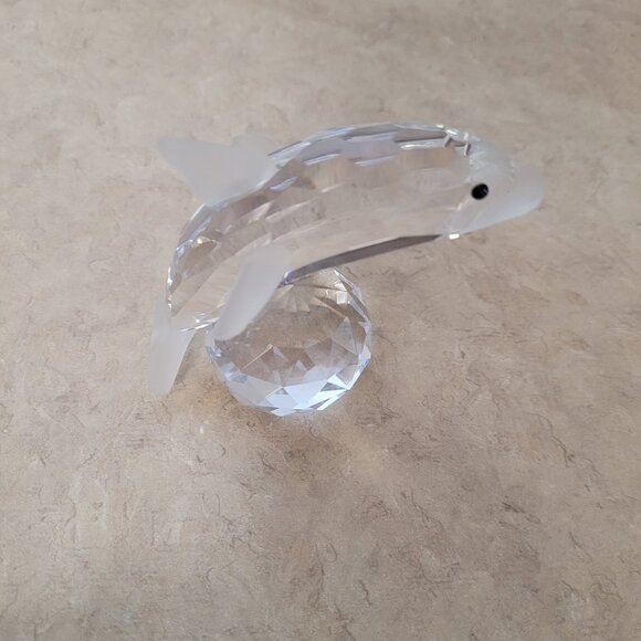 Crystal Dolphin on a Ball Figurine / Paper Weight - Picture 3 of 8